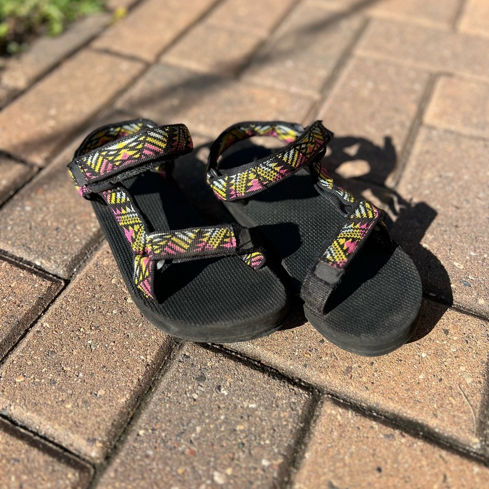 Teva original universal Colorful Kids Sandals, size 1